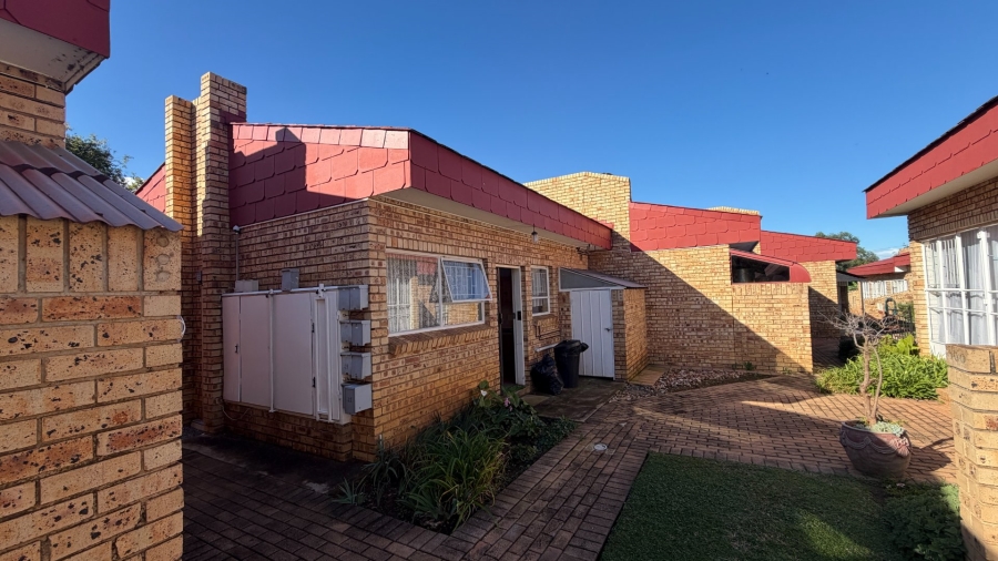 1 Bedroom Property for Sale in Miederpark North West